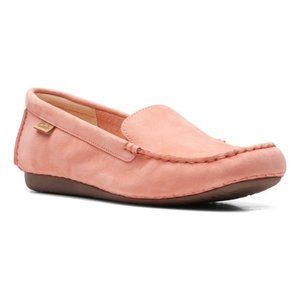 NWT Clarks Women's Freckle Walk Peach Nubuck Moccasin Shoe. Size 8.5